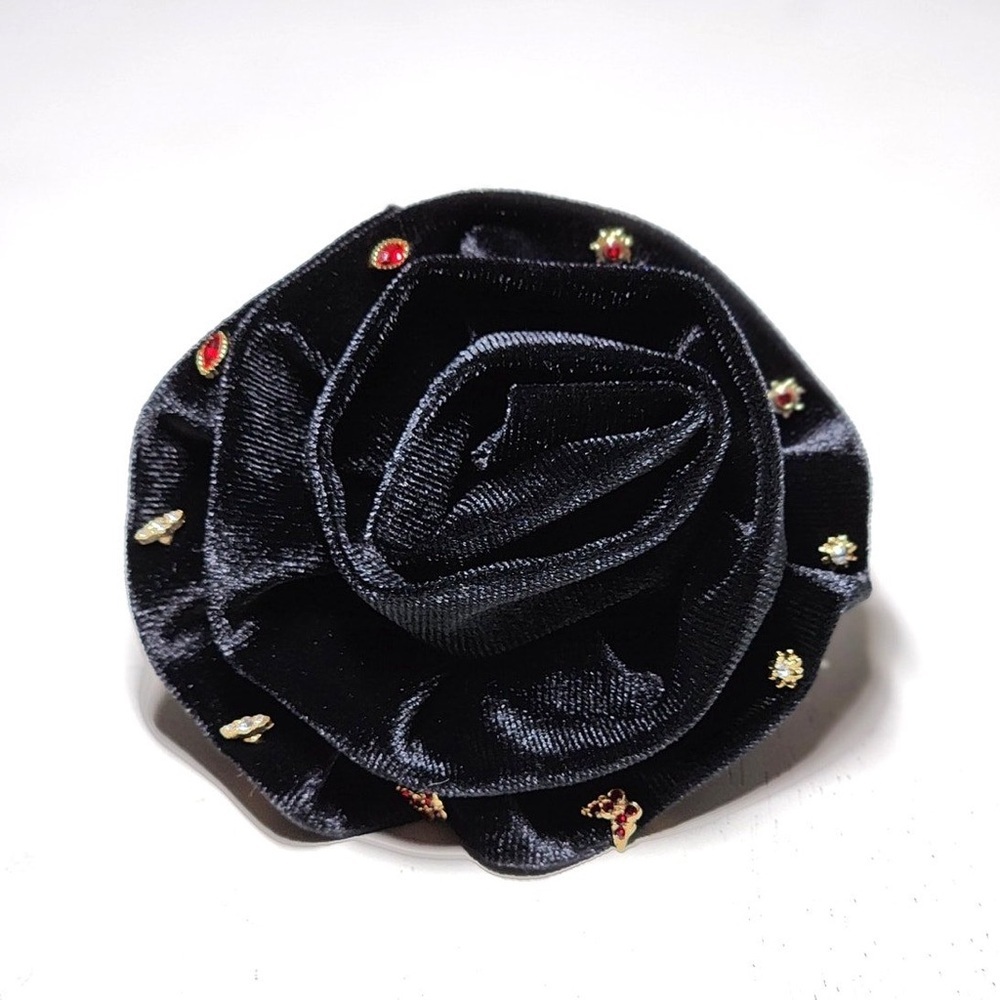 Free People Rosette‎ Stud Pack - Black/Red/Gold - NWT